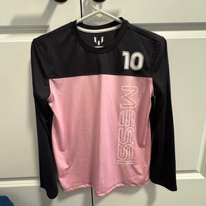 Kids Long-Sleeve Messi Soccer Top - Pink & Black